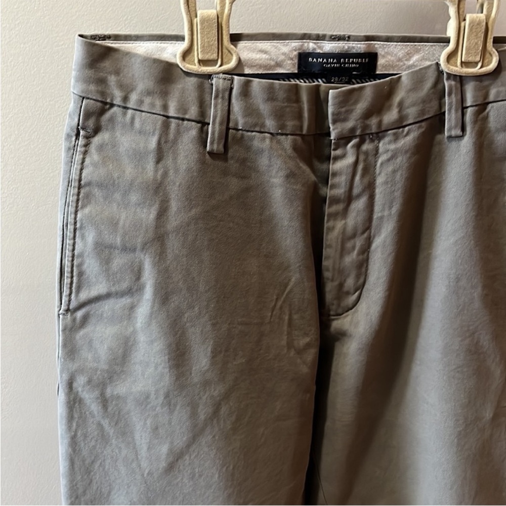 Banana Republic Men's Gavin Chino Khaki 28×32